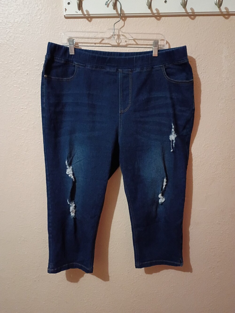 Jvini Size 3XL Dark Blue Distressed Capris